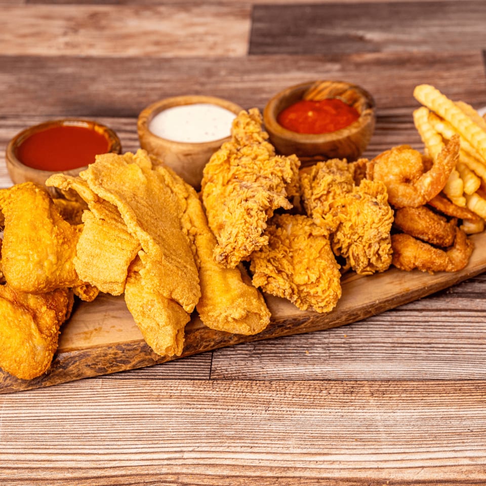 Delicious Seafood and Chicken Delivery