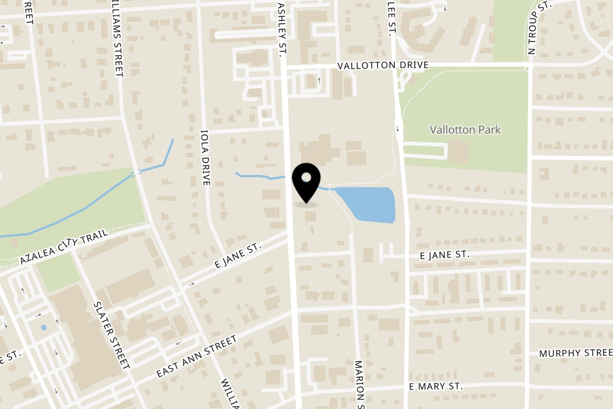 Map showing the location of Snappers, Fish, And Chicken - Valdosta on 1307 N Ashley St in Valdosta